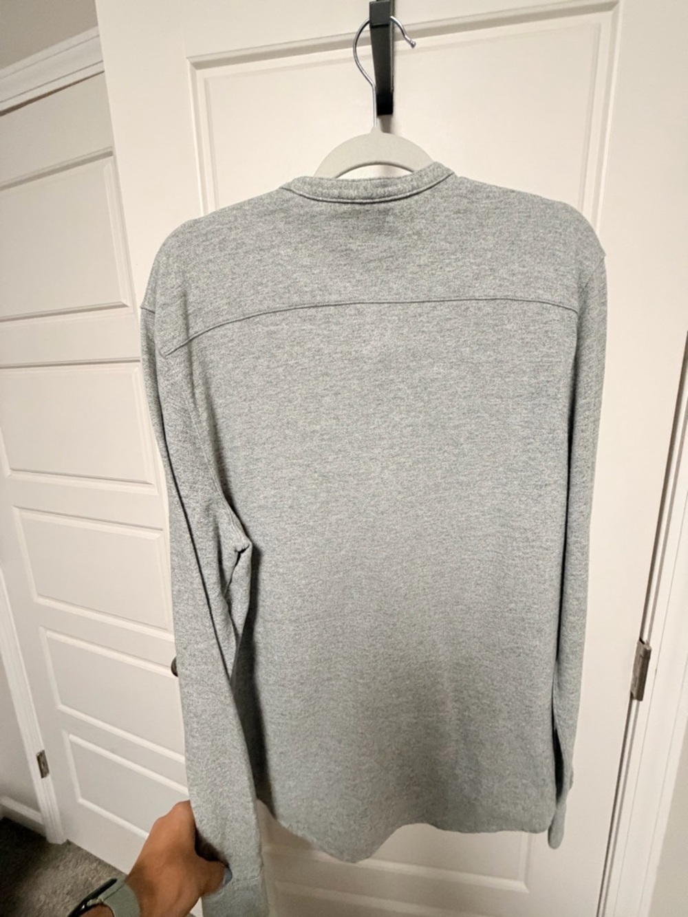 Abercrombie & Fitch Men’s Grey Henley Button-Down Shirt - Picture 4 of 4